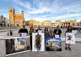 Premiados con los dirigentes políticos.
