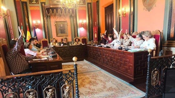El equipo de Gobierno se vuelve a quedar sin mayoría absoluta en un pleno