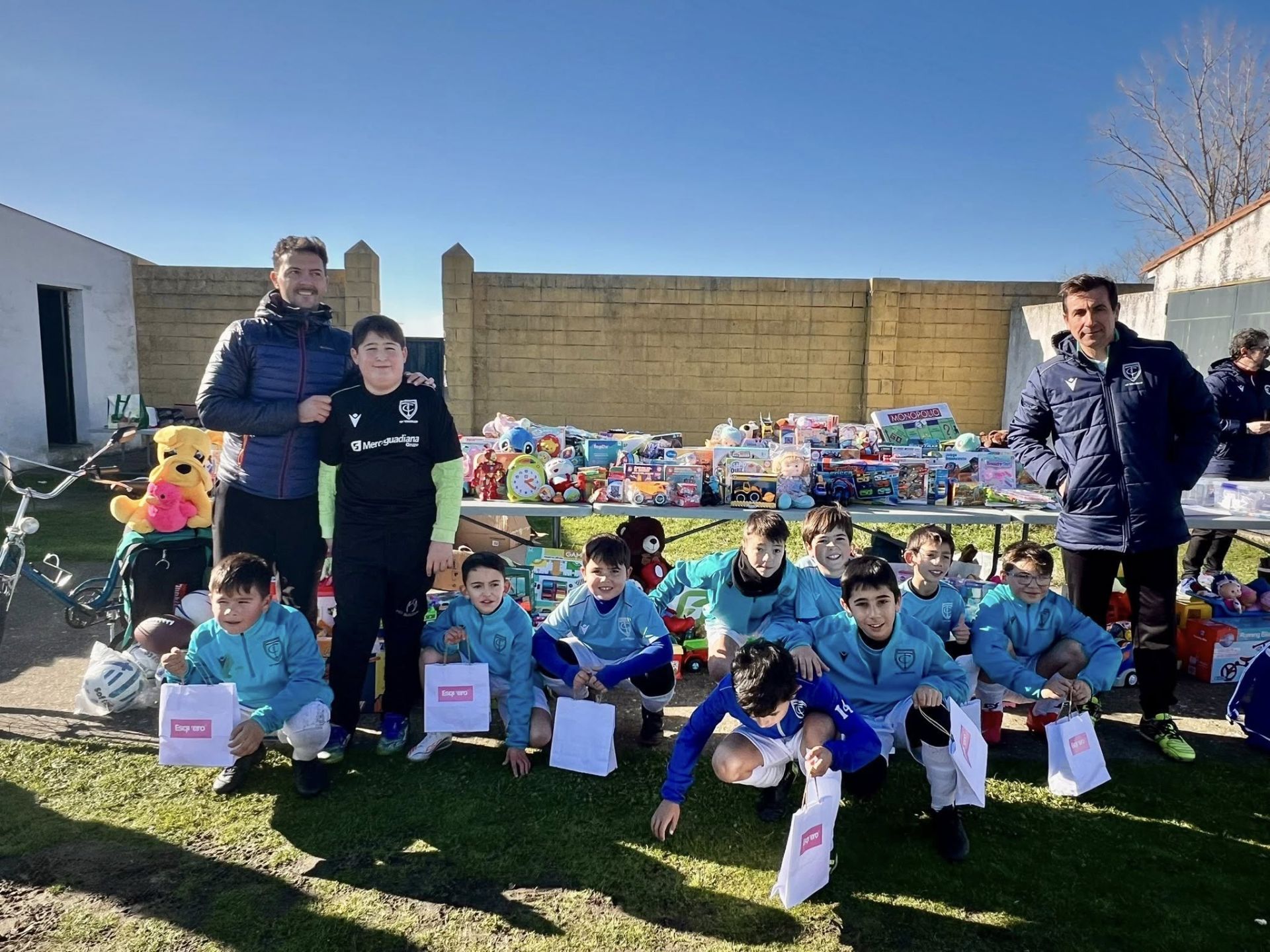 Una convivencia solidaria con unos 250 jugadores