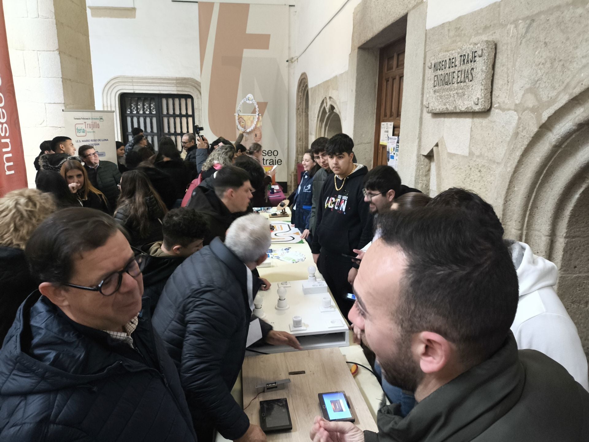 Gran participación en la II Feria de FP de Trujillo