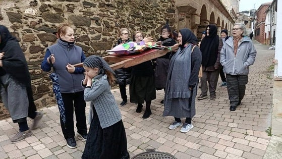 La asociación 'Los Tres Puentes del Almonte' de Jaraicejo cumple un año con nuevas propuestas