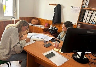 Elena Rodríguez en su despacho.