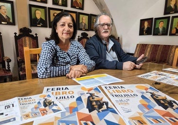 La concejala de Cultura y el director de la Feria.