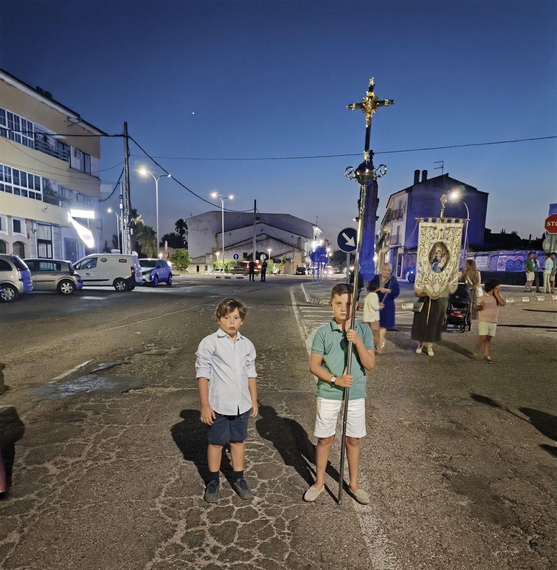 La procesión de La Piedad acoge a numerosas personas