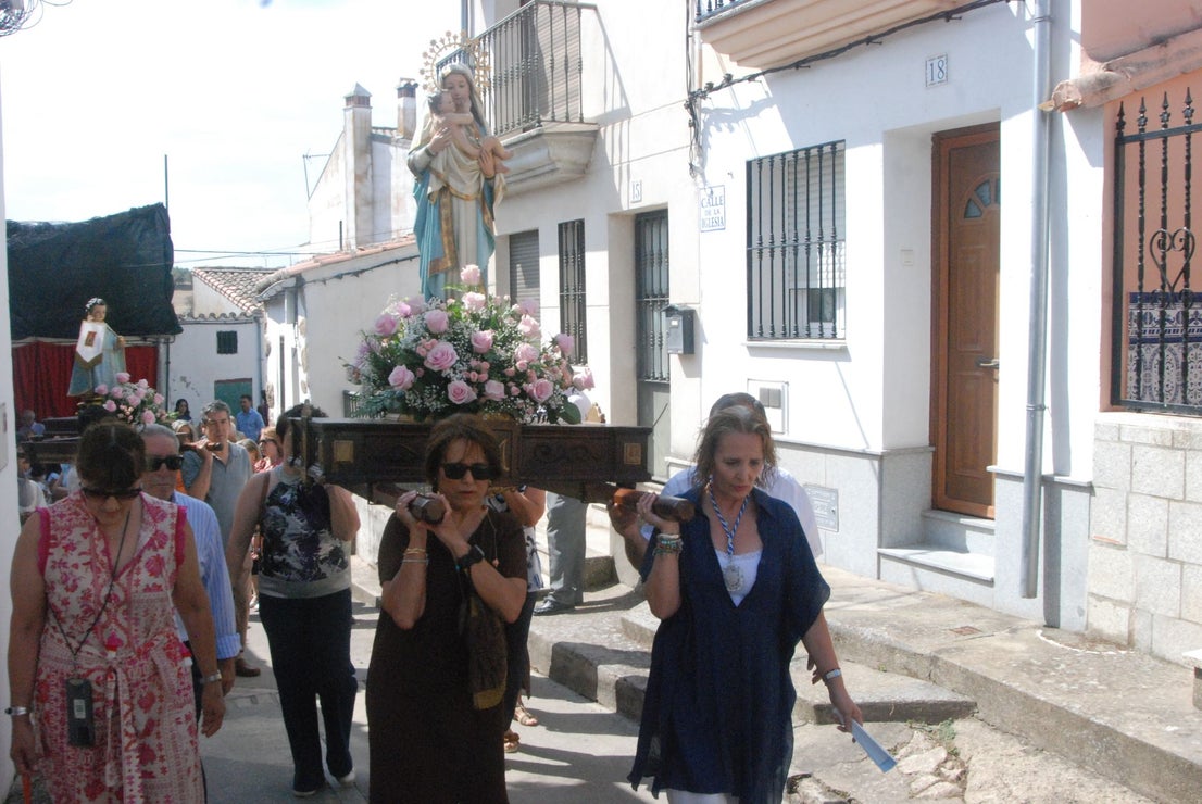 Belén celebró la procesión con la Patrona