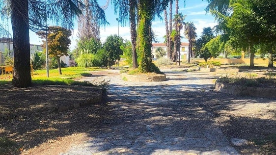 Parque Hernán Cortés, afectado por los pájaros.