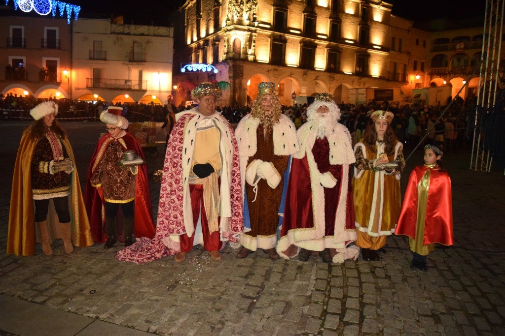 Los Reyes Magos en la plaza Mayor 