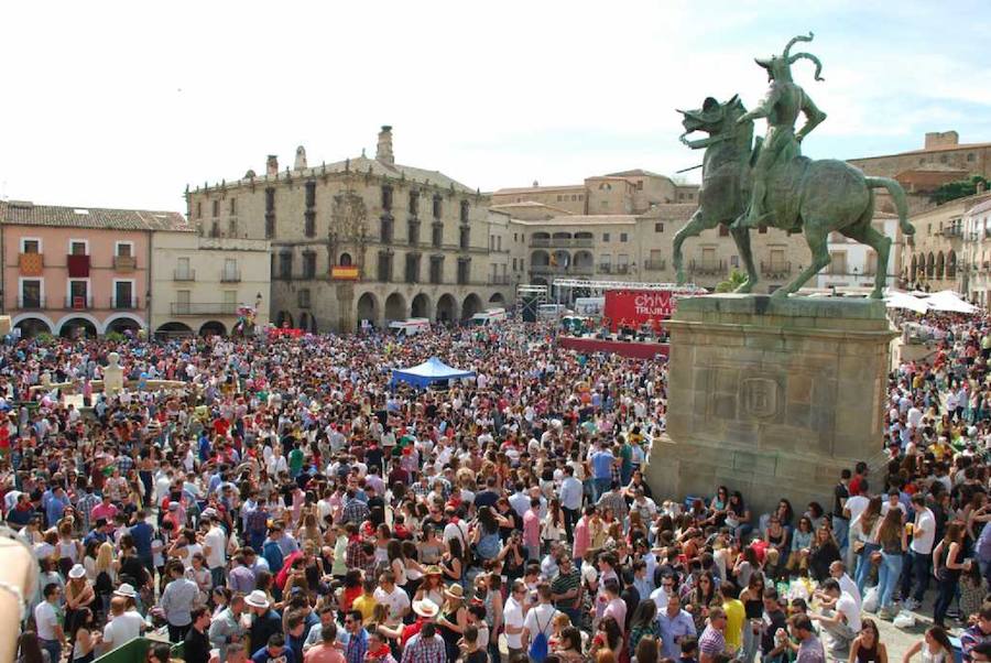 El Festival Folclórico Chíviri se traslada al sábado por la tarde, con La Naciencia