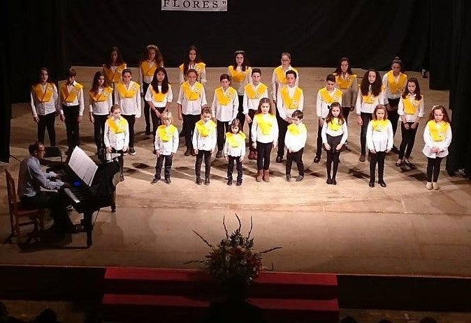 La escolanía Santa María ofrecerá hoy un concierto en el templete de San Lázaro
