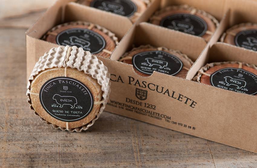 La 'mini Retorta' de Finca Pascualete, premiada como mejor queso de España y sexto del mundo