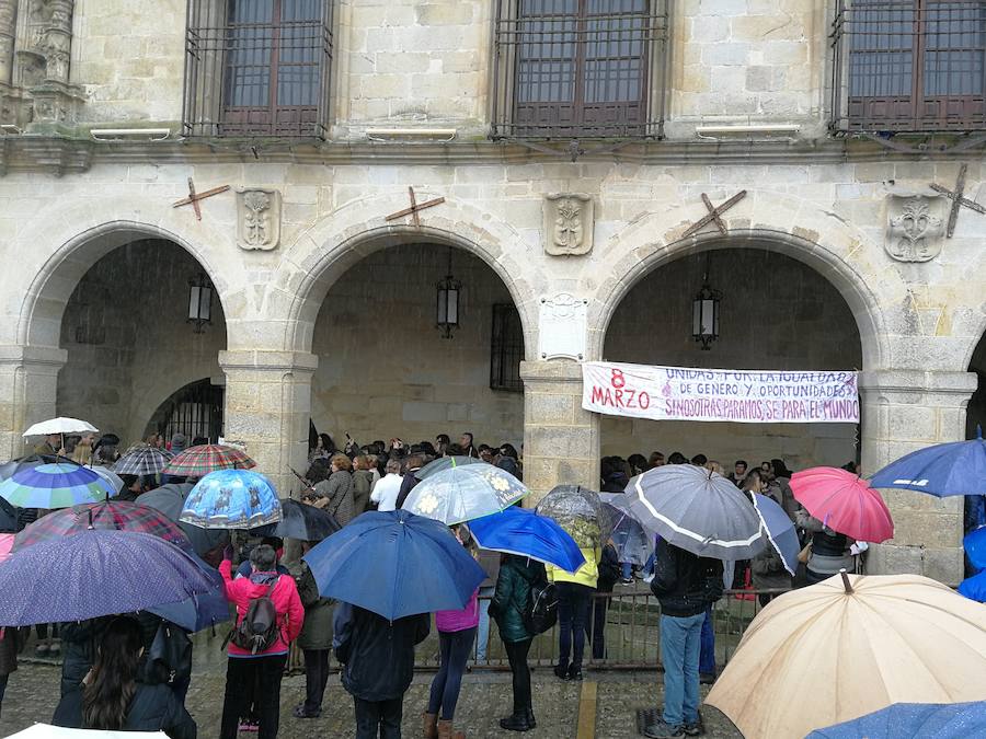 Acto en la plaza Mayor 