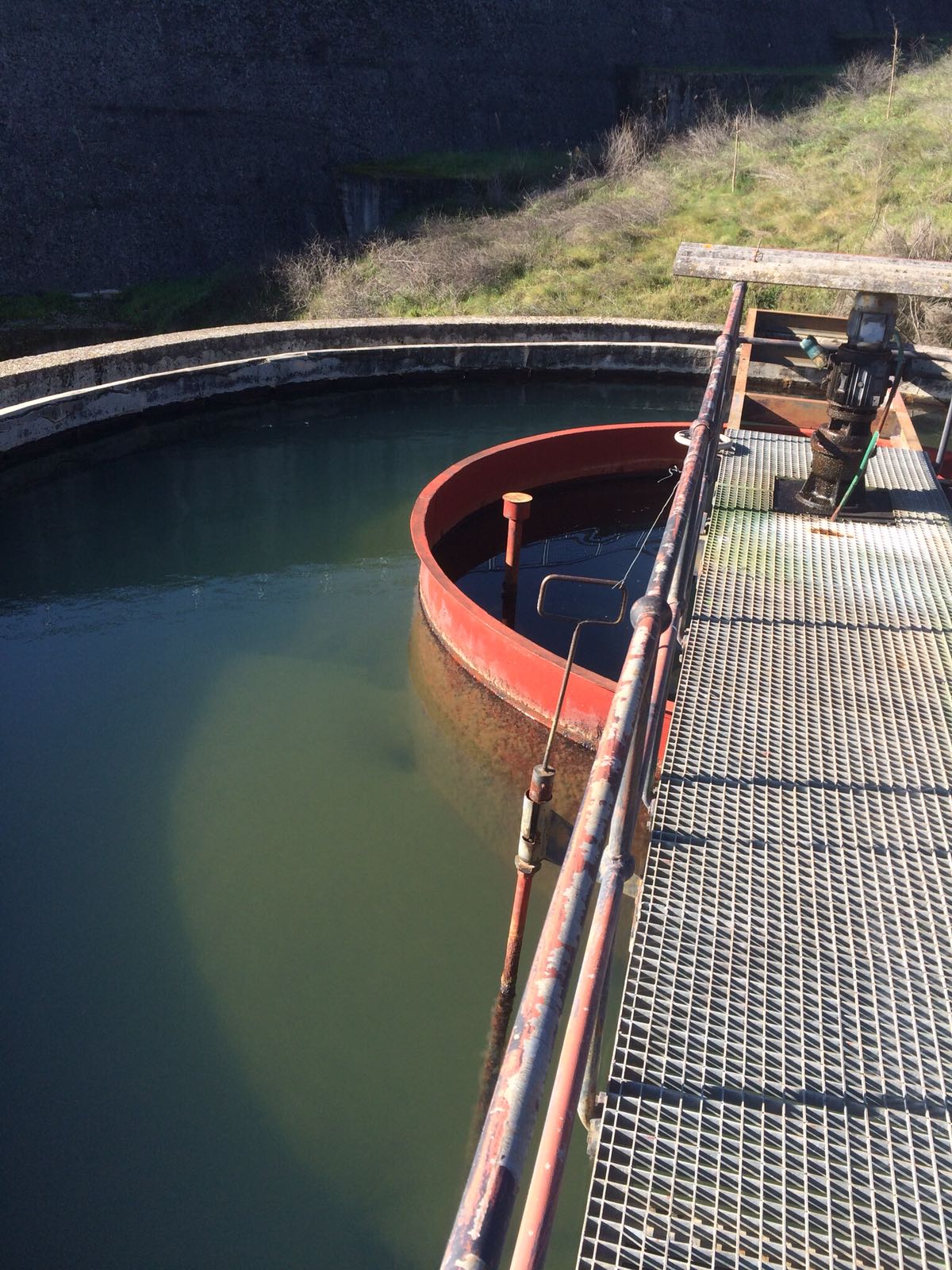 Pago de San Clemente sufre cortes de agua por el mal estado de la depuradora de Madroñera