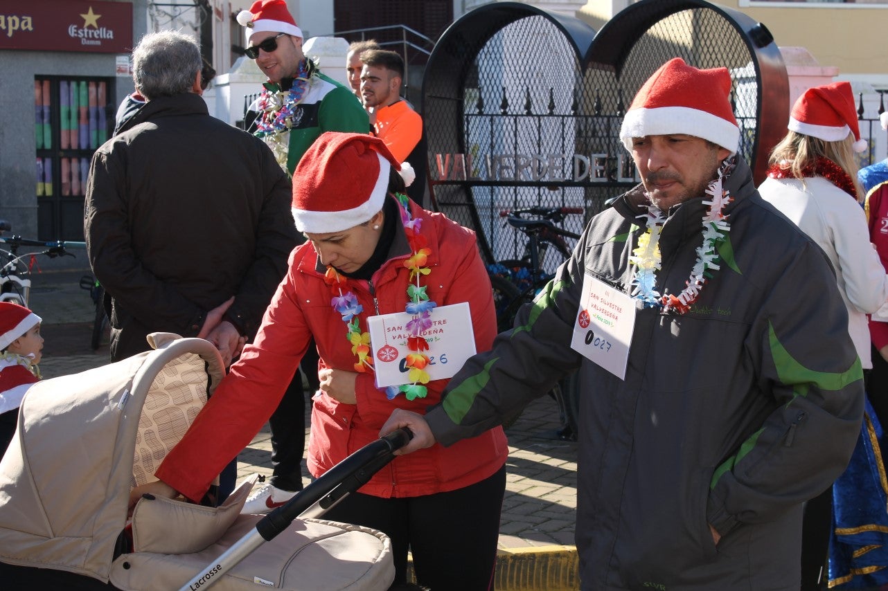 Algnas imágenes de la tercera edición de la San Silvestre Solidaria 2018, celebrada en Valverde de Leganés (30-12-2018)