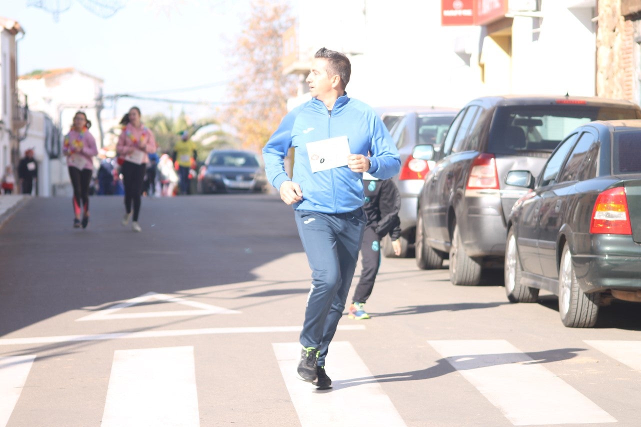 Algnas imágenes de la tercera edición de la San Silvestre Solidaria 2018, celebrada en Valverde de Leganés (30-12-2018)