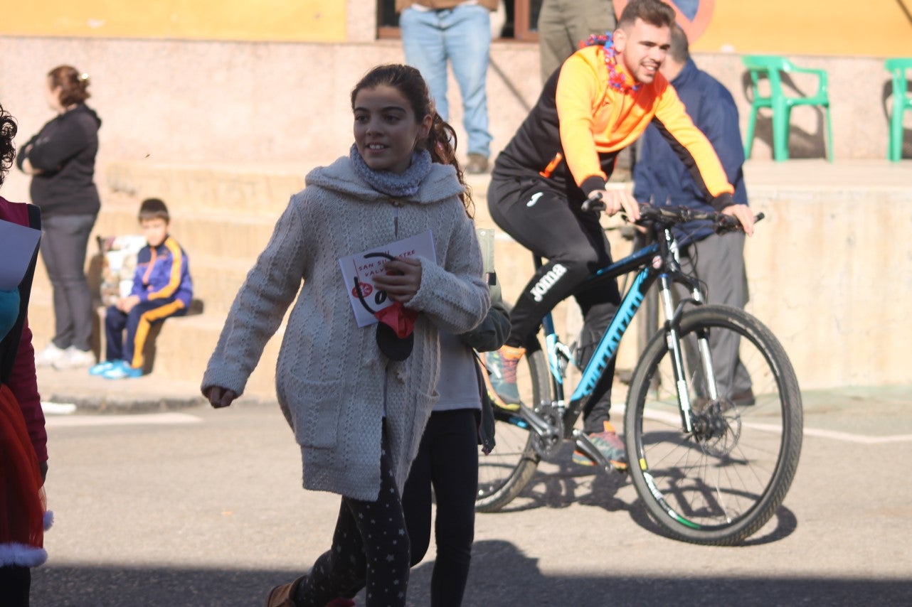 Algunas imágenes de la tercera edición de la San Silvestre Solidaria 2018, celebrada en Valverde de Leganés (30-12-2018)