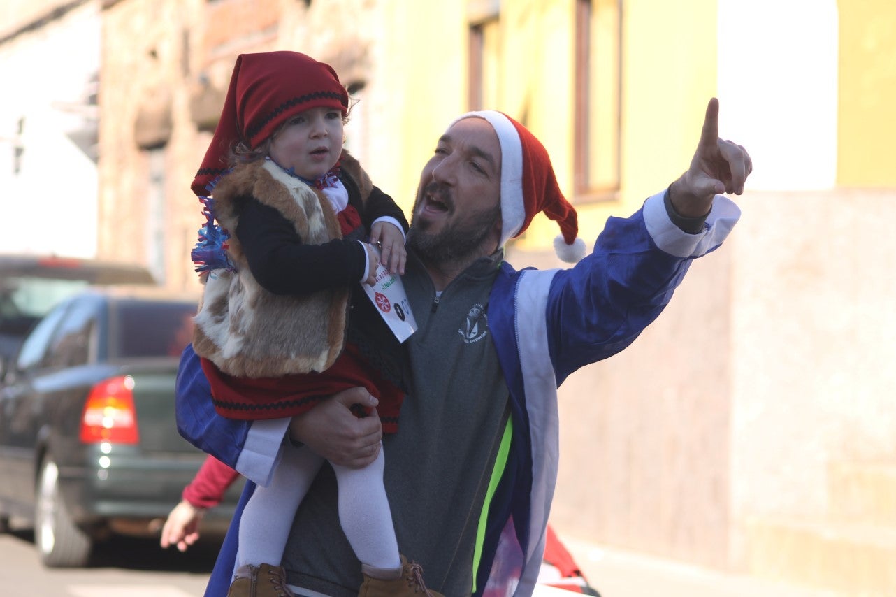 Algunas imágenes de la tercera edición de la San Silvestre Solidaria 2018, celebrada en Valverde de Leganés (30-12-2018)
