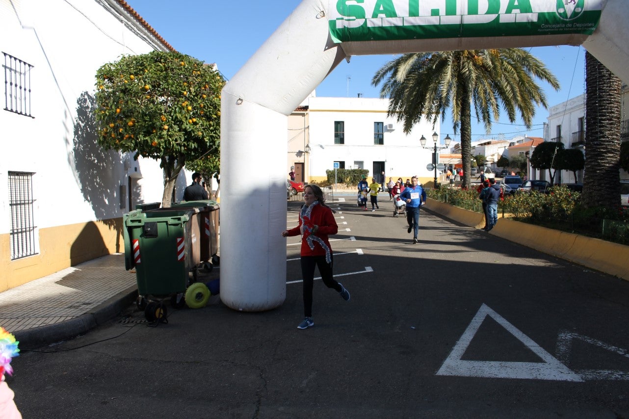 Algunas imágenes de la tercera edición de la San Silvestre Solidaria 2018, celebrada en Valverde de Leganés (30-12-2018)