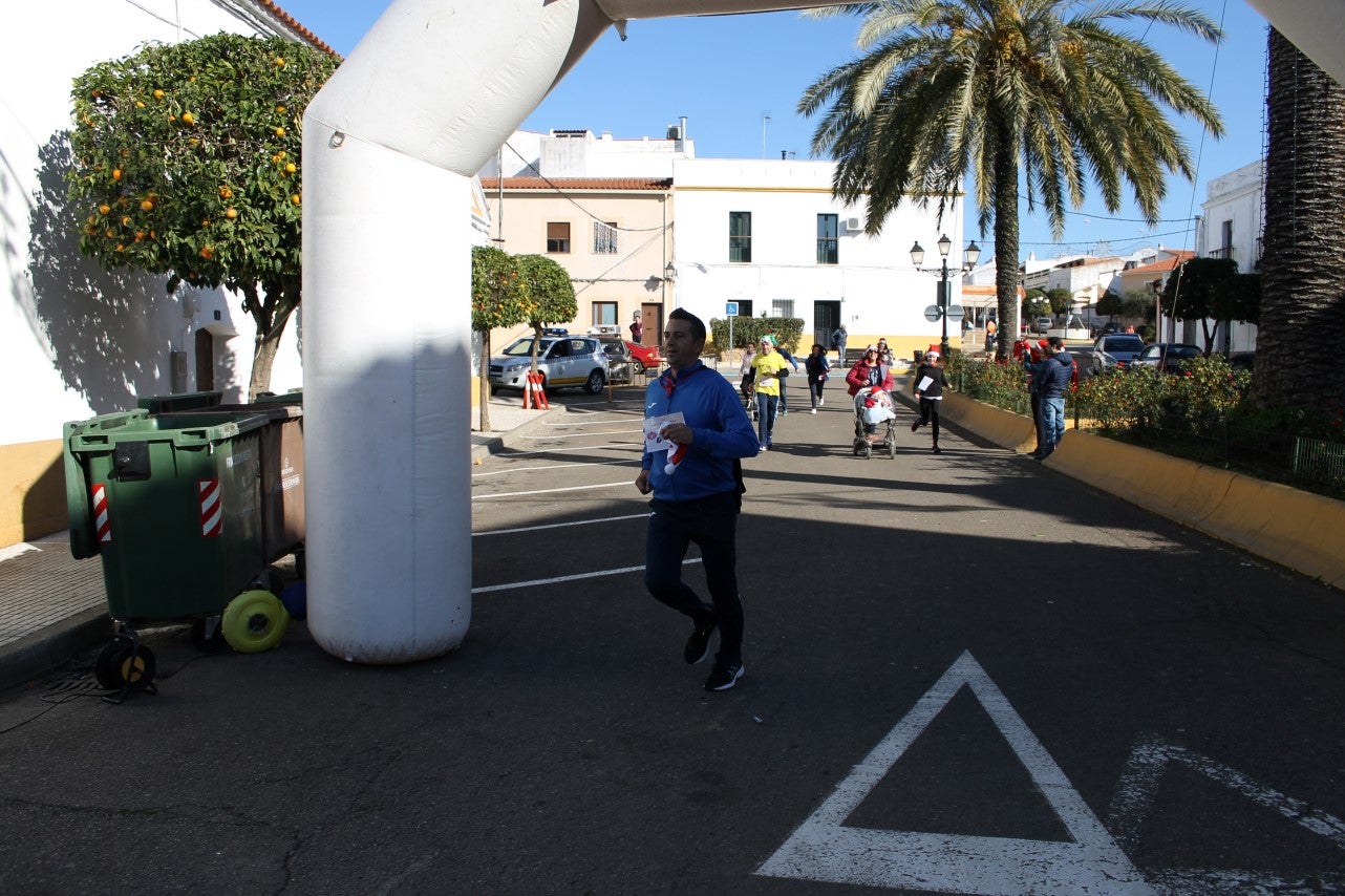 Algunas imágenes de la tercera edición de la San Silvestre Solidaria 2018, celebrada en Valverde de Leganés (30-12-2018)