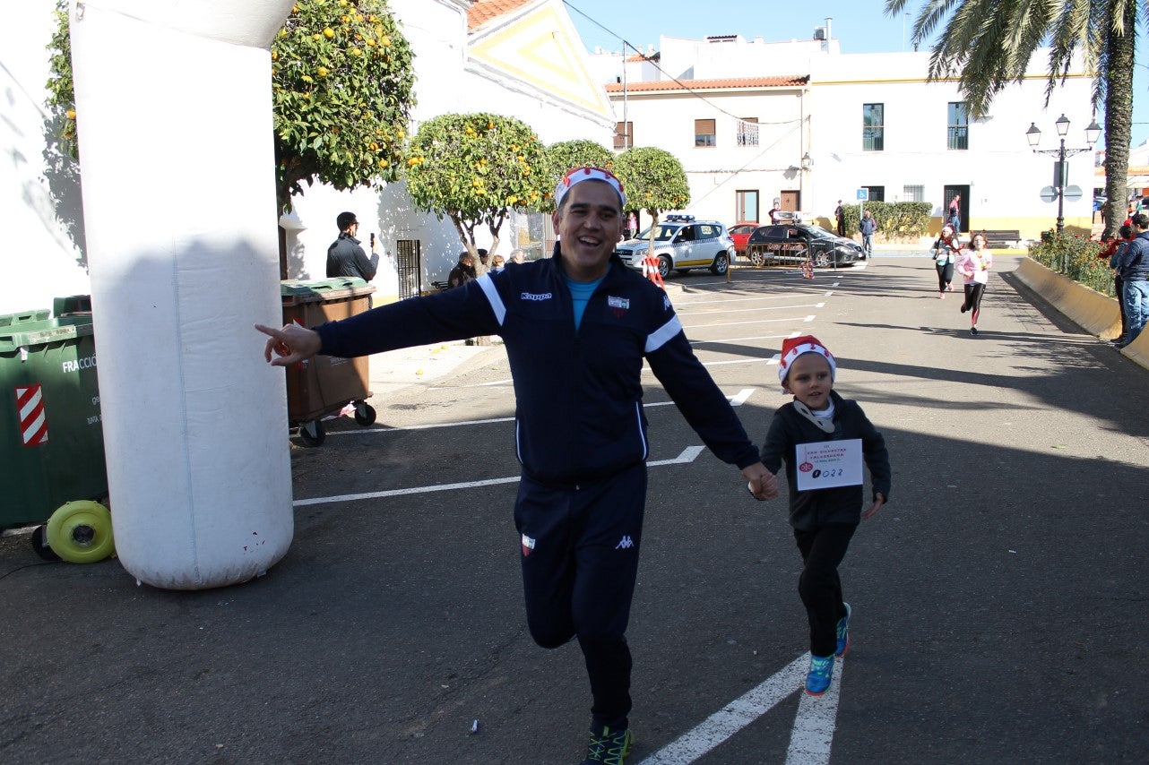 Algunas imágenes de la tercera edición de la San Silvestre Solidaria 2018, celebrada en Valverde de Leganés (30-12-2018)