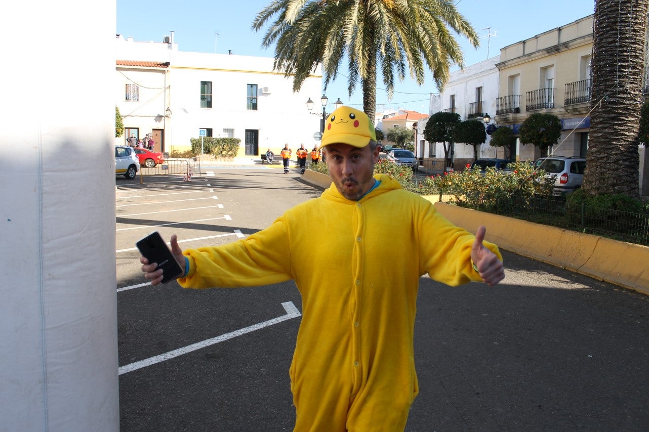 Algunas imágenes de la tercera edición de la San Silvestre Solidaria 2018, celebrada en Valverde de Leganés (30-12-2018)