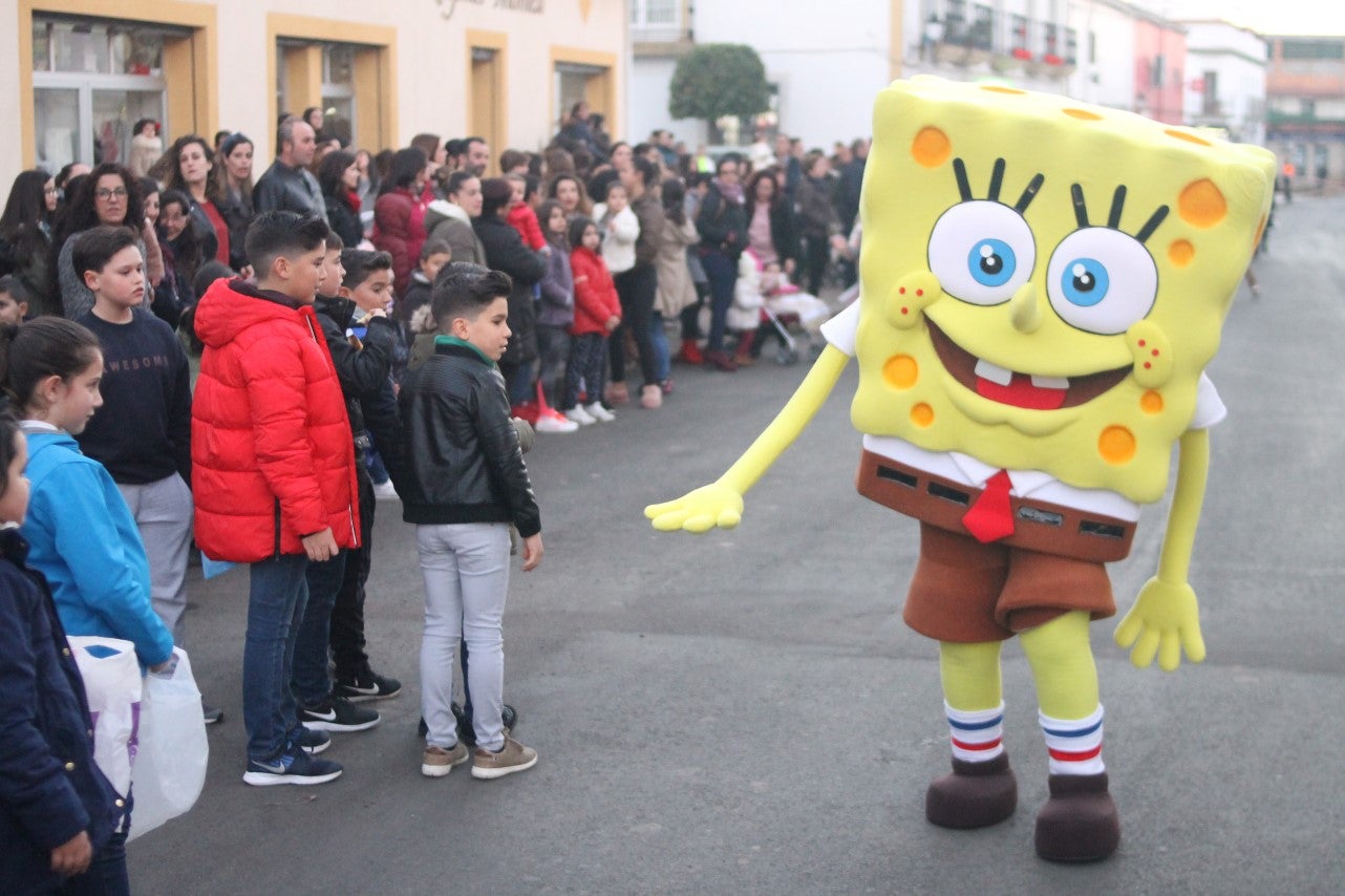 Imágenes de la cabalgata de Los Reyes Magos de Oriente en Valverde de Leganés (05-01-2019)