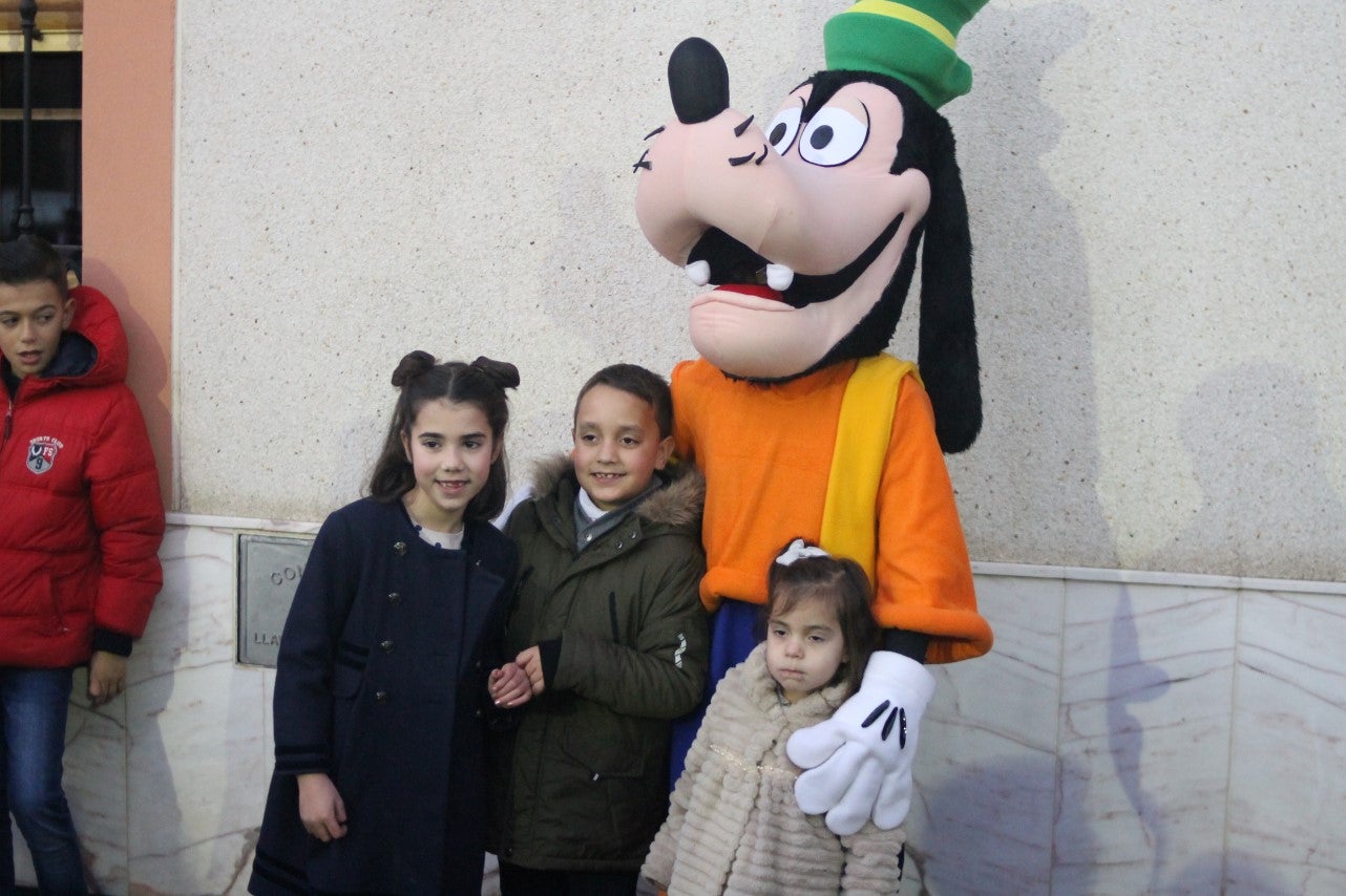 Imágenes de la cabalgata de Los Reyes Magos de Oriente en Valverde de Leganés (05-01-2019)