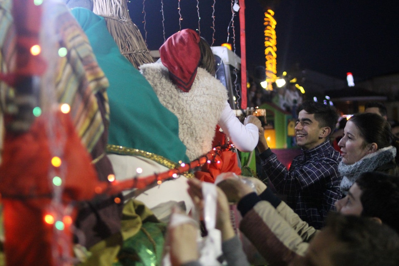 Algunas imágenes de la cabalgata de Los Reyes Magos de Oriente en Valverde de Leganés (05-01-2019)