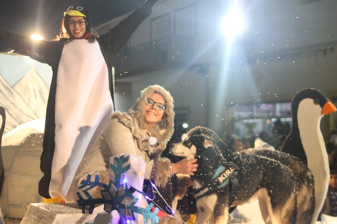 Algunas imágenes de la cabalgata de Los Reyes Magos de Oriente en Valverde de Leganés (05-01-2019)