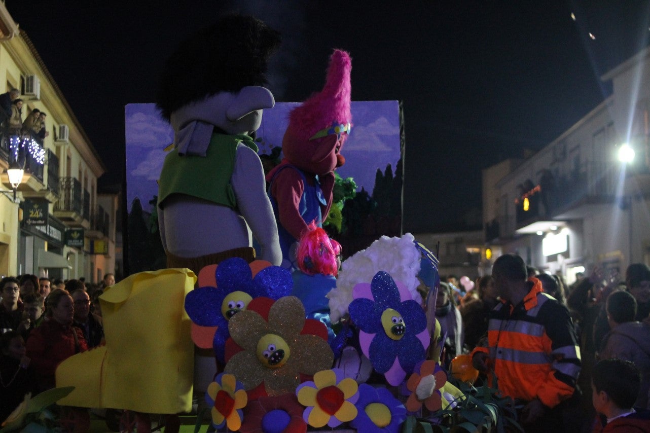 Algunas imágenes de la cabalgata de Los Reyes Magos de Oriente en Valverde de Leganés (05-01-2019)