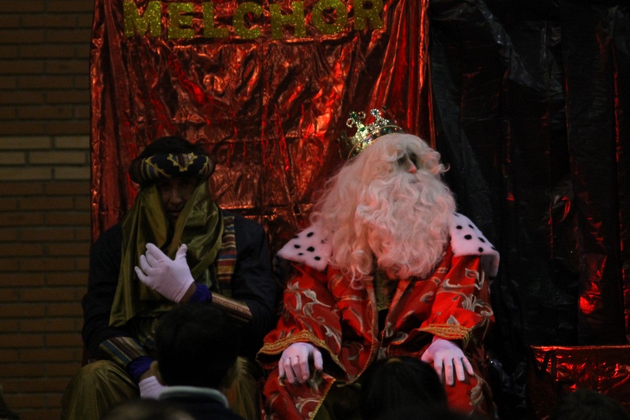 Algunas imágenes de la cabalgata de Los Reyes Magos de Oriente en Valverde de Leganés (05-01-2019)