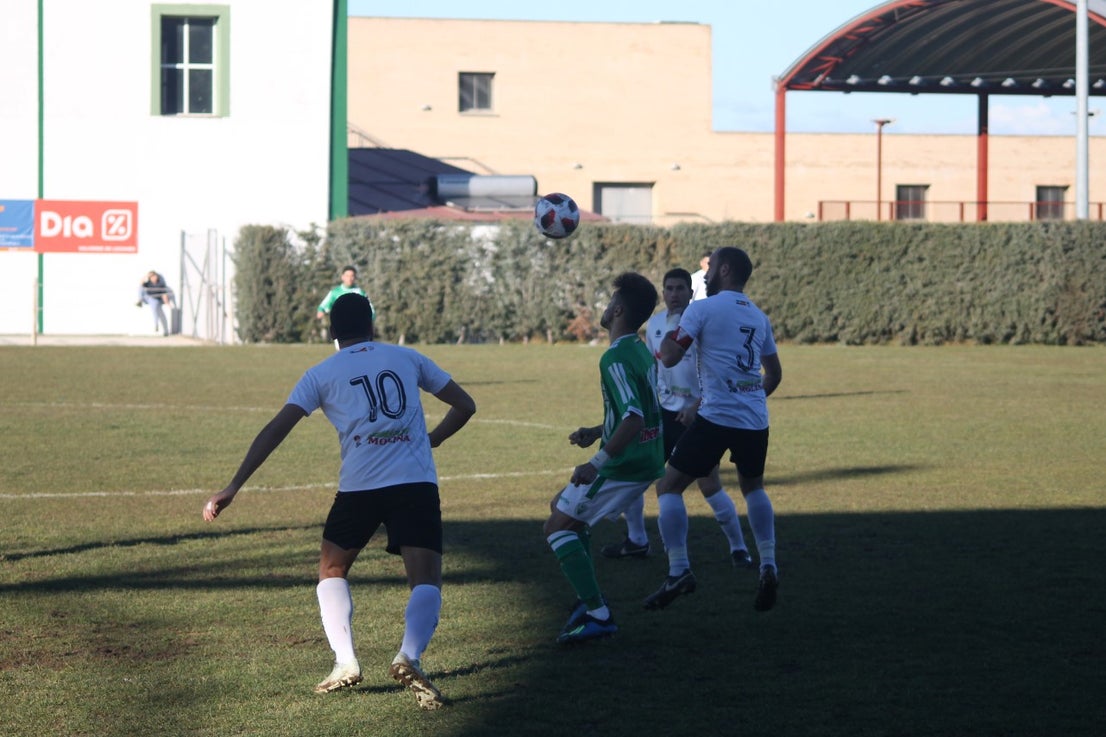 Imágenes del encuentro de la 21ª jornada de liga de Tercera División disputado en el Municipal de San Roque y que acabó 0-2 (20-01-2019)