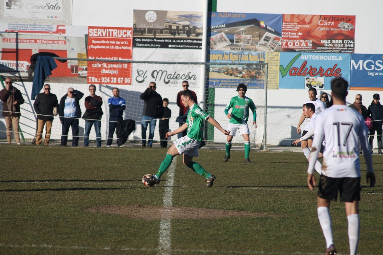 Imágenes del encuentro de la 21ª jornada de liga de Tercera División disputado en el Municipal de San Roque y que acabó 0-2 (20-01-2019)