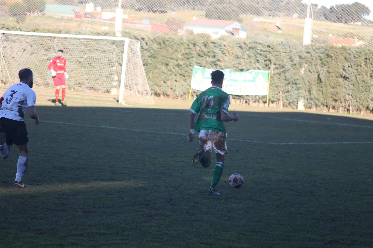 Imágenes del encuentro de la 21ª jornada de liga de Tercera División disputado en el Municipal de San Roque y que acabó 0-2 (20-01-2019)