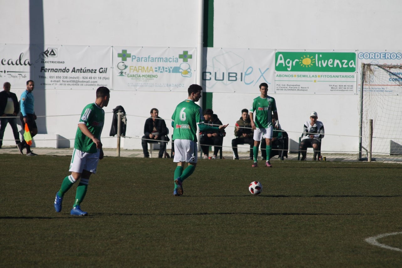 Imágenes del encuentro de la vigesimotercera jornada de liga de Tercera División, disputado en el Municipal de San Roque y que terminó 6-2 (03-02-2019)