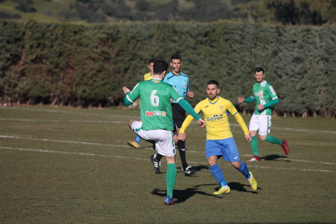 Imágenes del encuentro de la vigesimotercera jornada de liga de Tercera División, disputado en el Municipal de San Roque y que terminó 6-2 (03-02-2019)