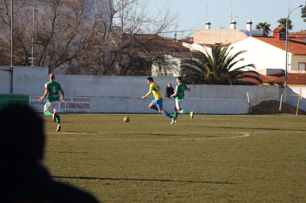 Imágenes del encuentro de la vigesimotercera jornada de liga de Tercera División, disputado en el Municipal de San Roque y que terminó 6-2 (03-02-2019)