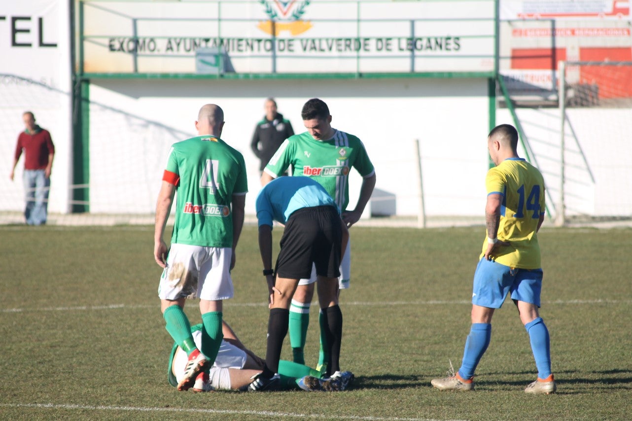 Imágenes del encuentro de la vigesimotercera jornada de liga de Tercera División, disputado en el Municipal de San Roque y que terminó 6-2 (03-02-2019)