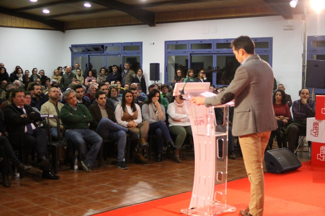 Imágenes de la presentación de la candidatura de Manolo Borrego a la alcaldía del ayuntamiento de Valverde, con la visita del presidente de la Junta, Guillermo Fernández Vara (08-02-2019)