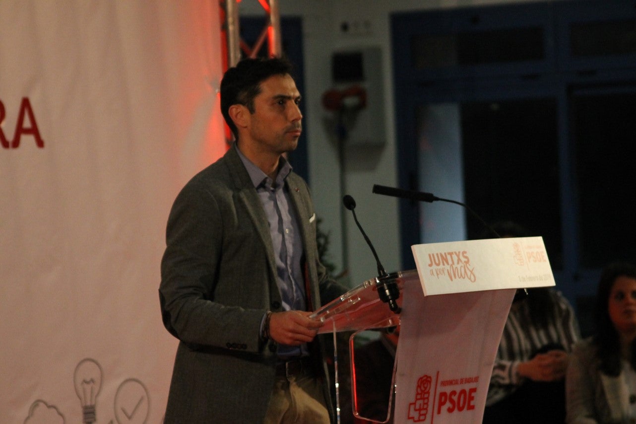 Imágenes de la presentación de la candidatura de Manolo Borrego a la alcaldía del ayuntamiento de Valverde, con la visita del presidente de la Junta, Guillermo Fernández Vara (08-02-2019)