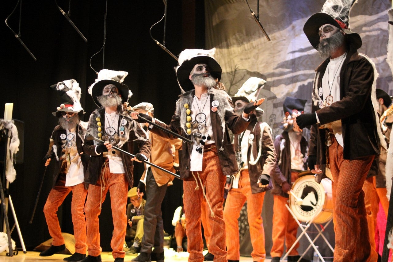 Actuación de Los Camuñas en el Concurso de Murgas del Carnaval de Valverde de Leganés 2019 (01-03-2019)