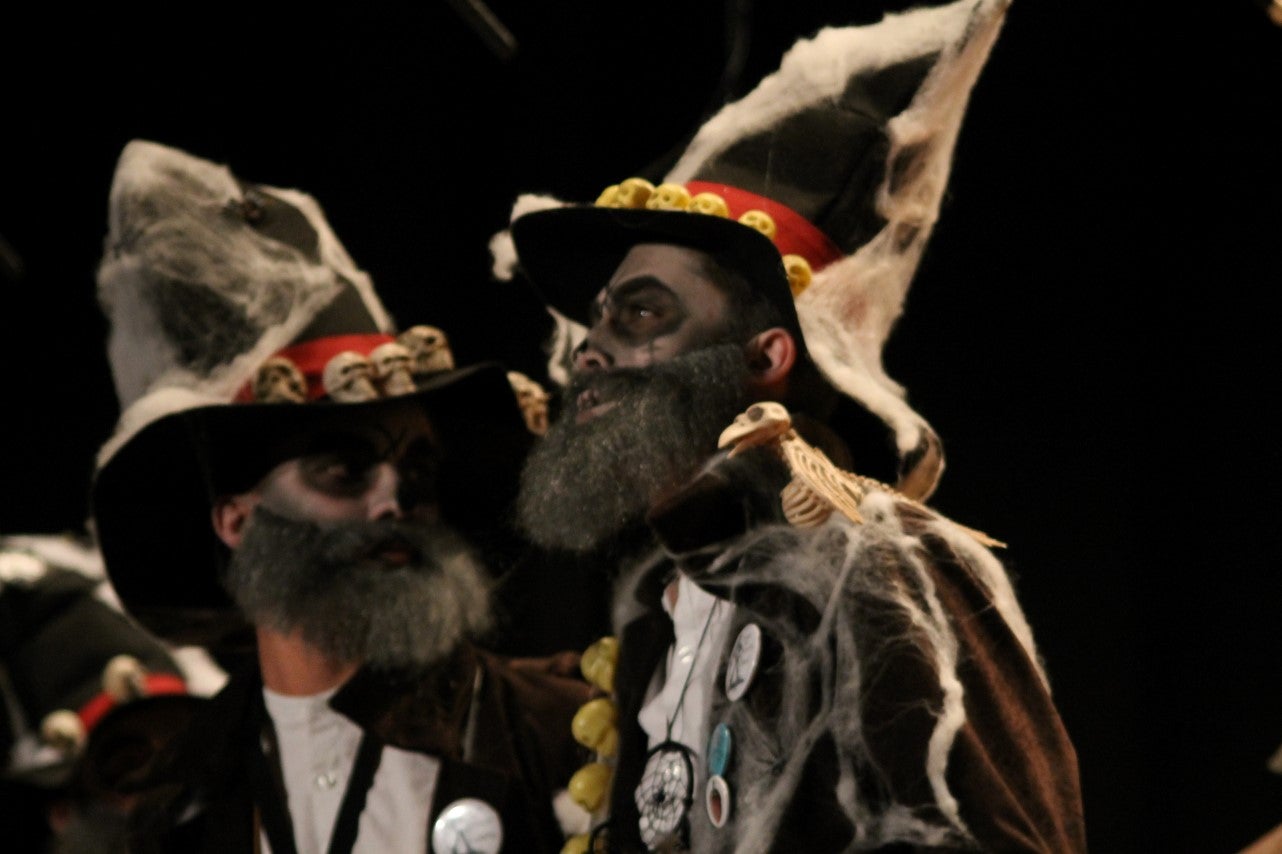 Actuación de Los Camuñas en el Concurso de Murgas del Carnaval de Valverde de Leganés 2019 (01-03-2019)