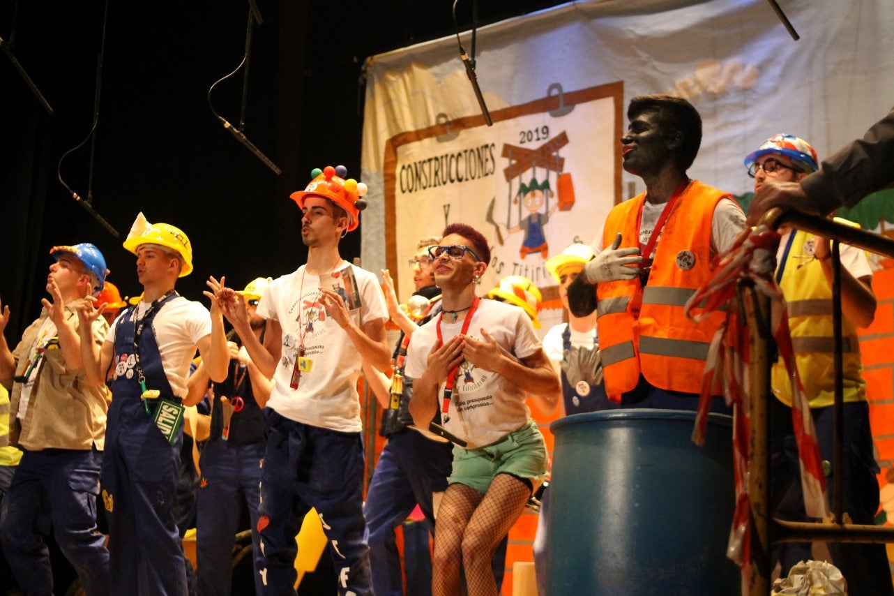 Actuación de Los Titiriteros en el Concurso de Murgas del Carnaval de Valverde de Leganés 2019 (01-03-2019)