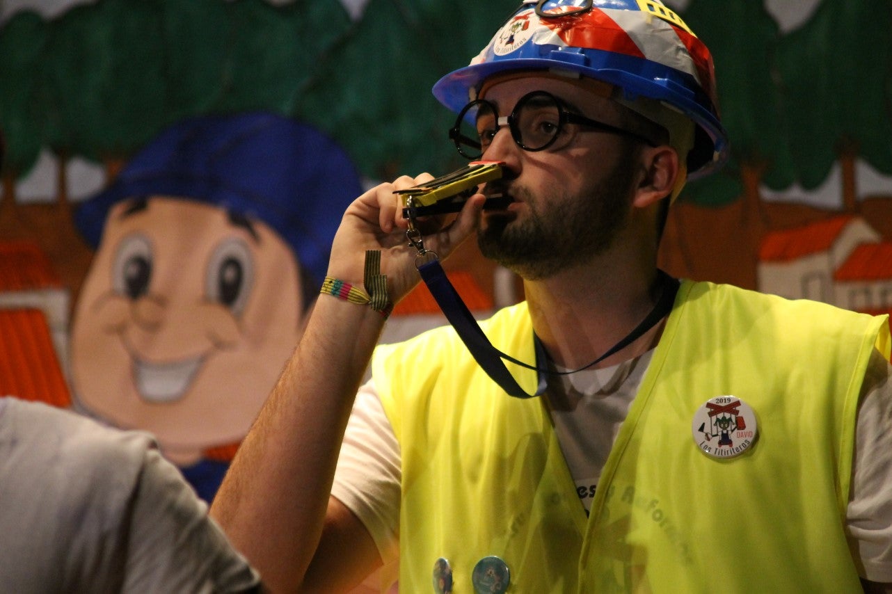 Actuación de Los Titiriteros en el Concurso de Murgas del Carnaval de Valverde de Leganés 2019 (01-03-2019)