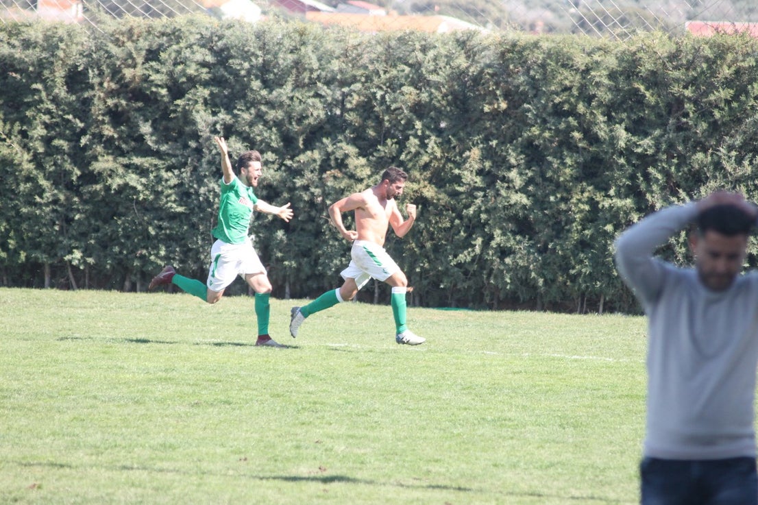 Imágenes del encuentro correspondiente a la vigesimoséptima jornada de liga de Tercera División disputado en el Municipal de San Roque, que acabó 3-2 (03-03-2019)