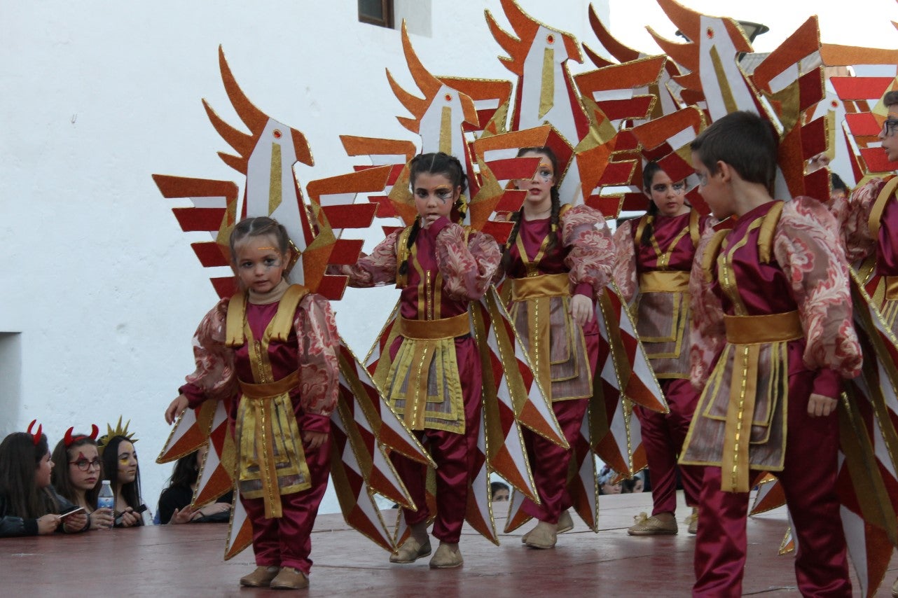 Imágenes de los participantes del Carnaval de Valverde de Leganés (02-03-2019)