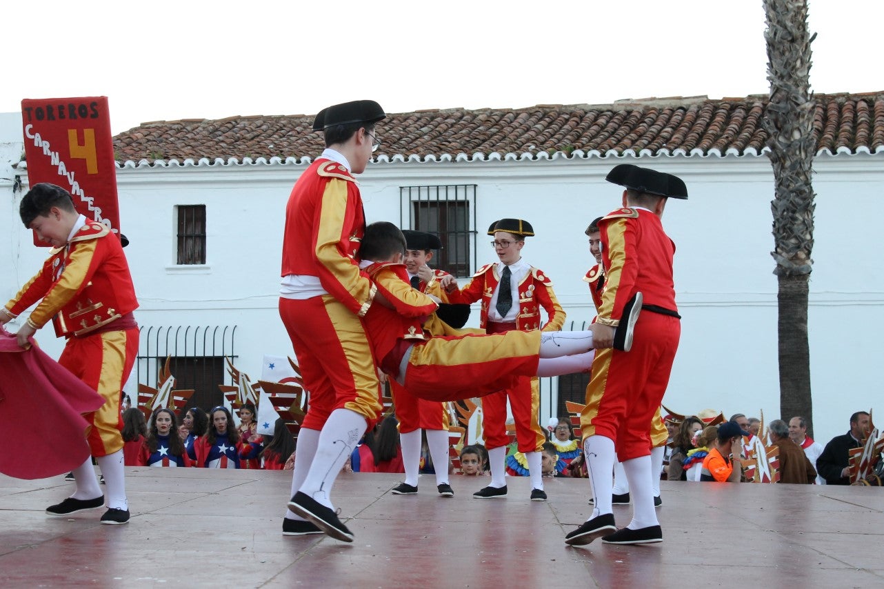 Imágenes de los participantes del Carnaval de Valverde de Leganés (02-03-2019)