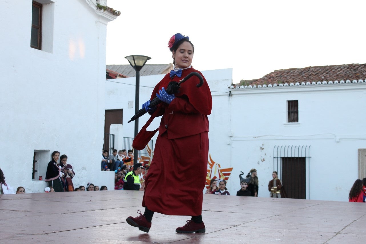 Imágenes de los participantes del Carnaval de Valverde de Leganés (02-03-2019)