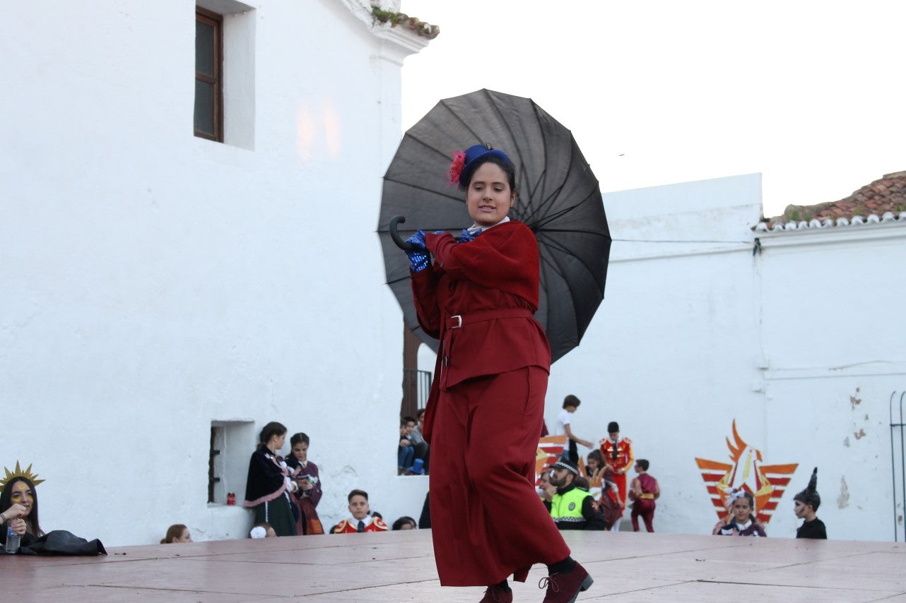 Imágenes de los participantes del Carnaval de Valverde de Leganés (02-03-2019)