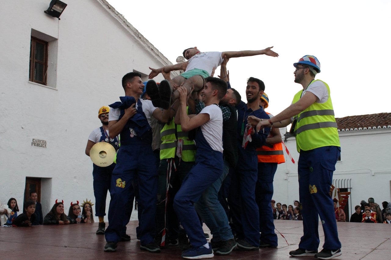 Imágenes de los participantes del Carnaval de Valverde de Leganés (02-03-2019)