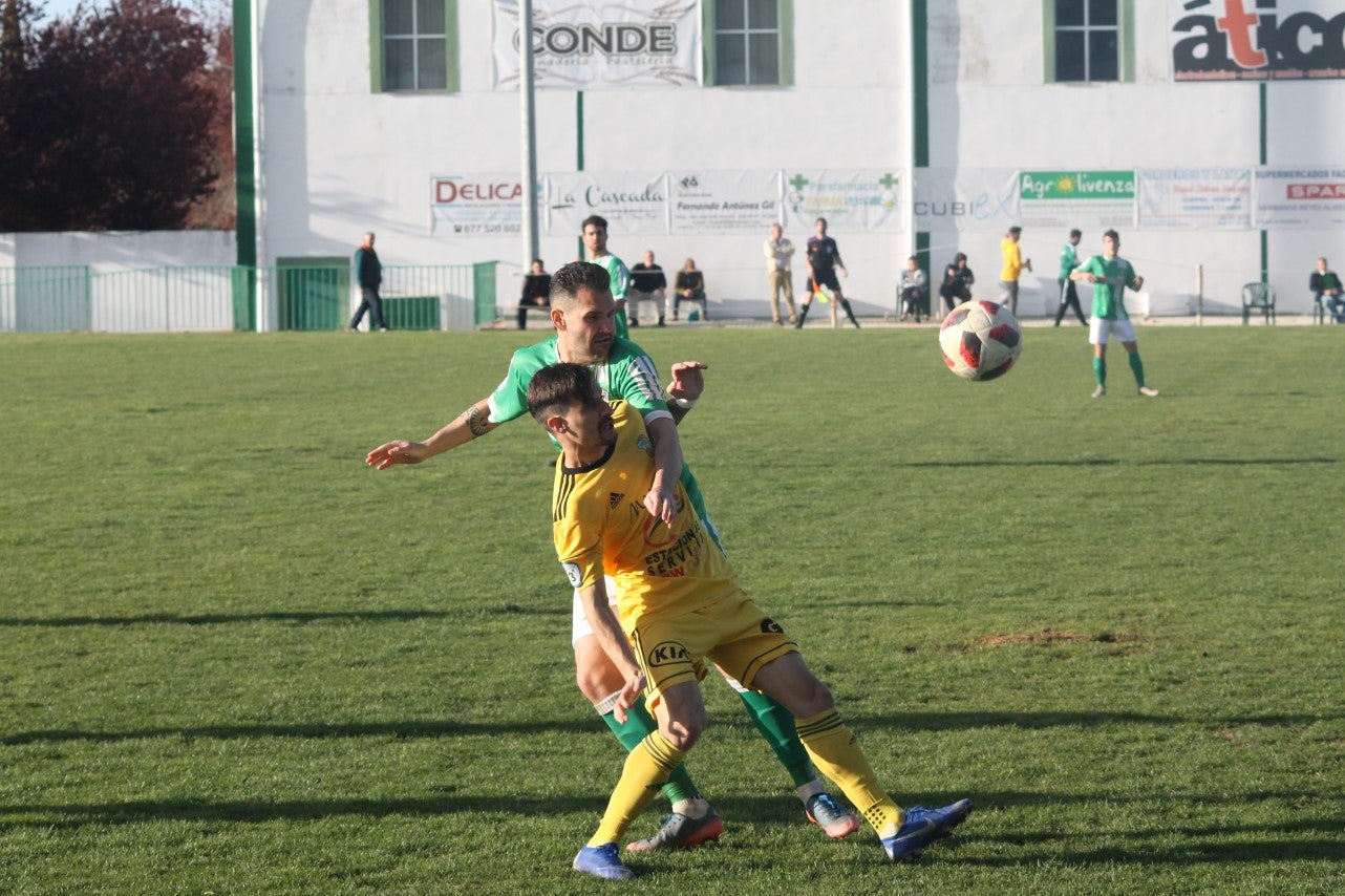 Imágenes del encuentro de la vigesimonovena jornada de liga de Tercera División disputado en el Municipal de San Roque y que finalizó con empate a cero (17-03-2019I